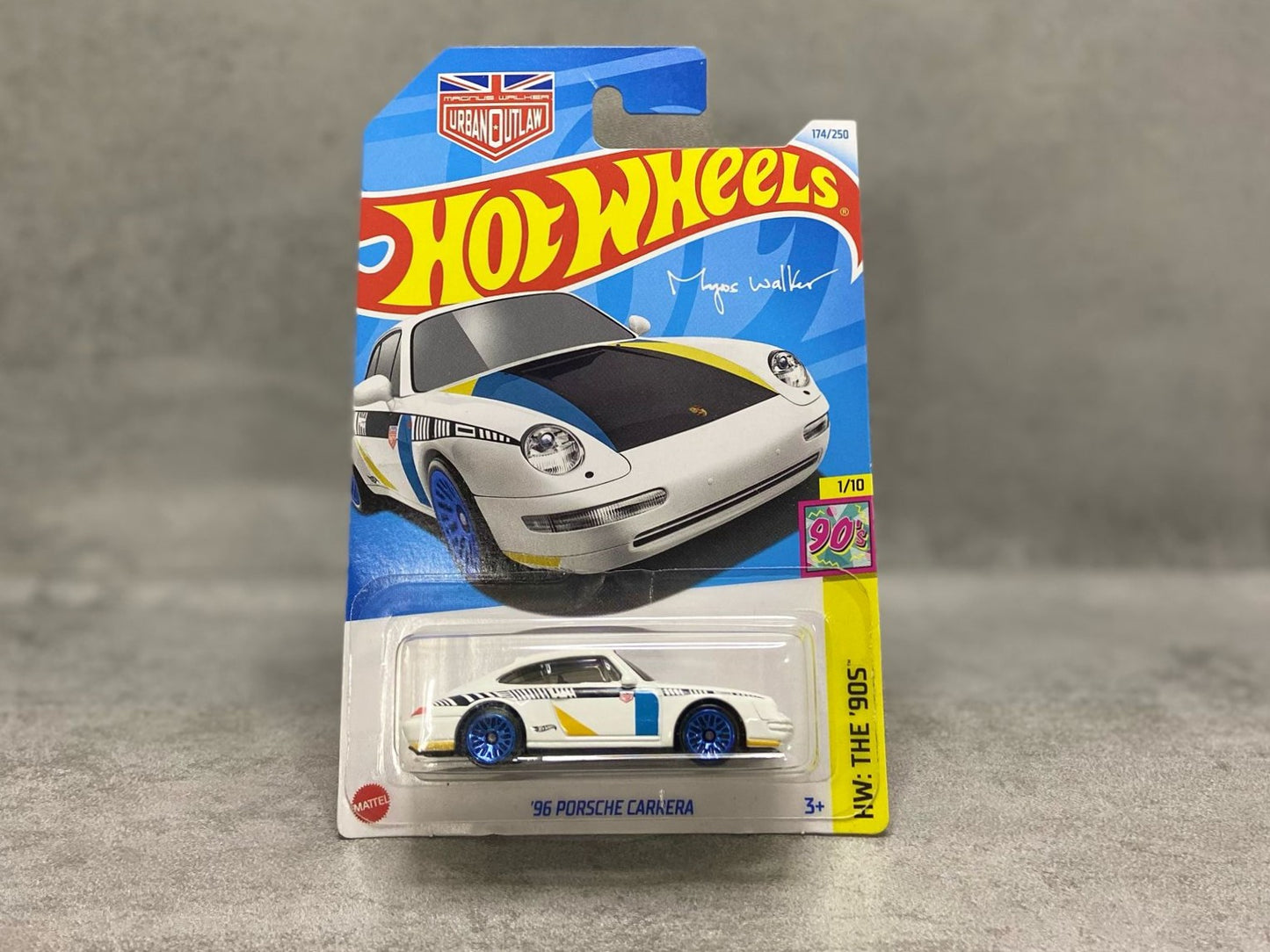 Hot Wheels '96 Porsche Carrera – mașinuță 1:64 cu design clasic și performanță de supercar