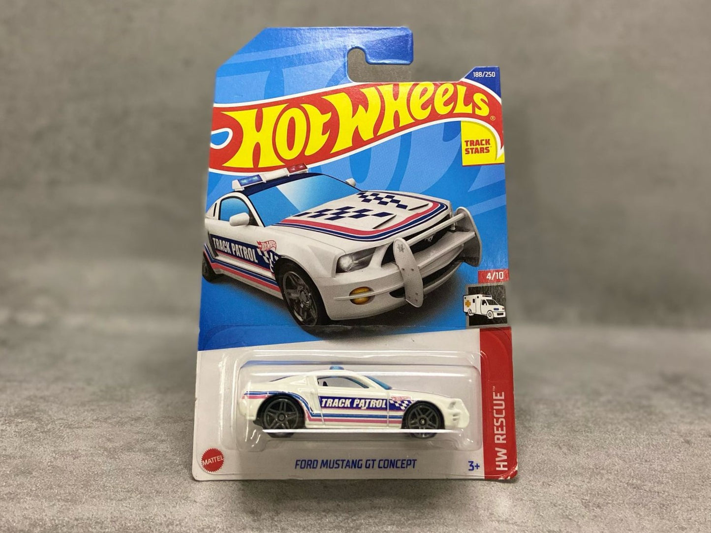 Hot Wheels Ford Mustang GT Concept – mașinuță 1:64 cu design futurist și proporții de concept car