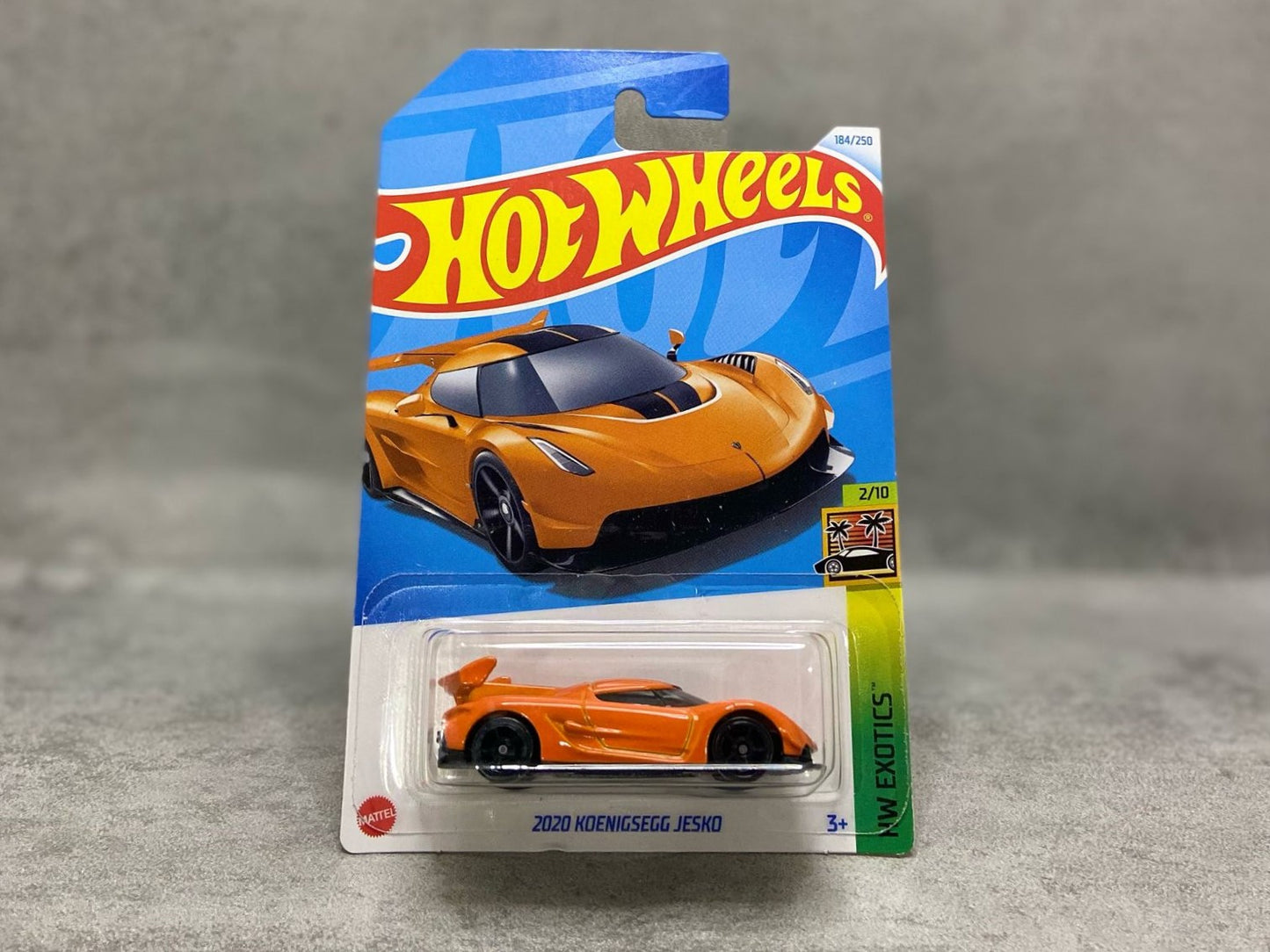 Hot Wheels Koenigsegg Jesko – mașinuță 1:64 cu design aerodinamic și stil scandinav de performanță extremă