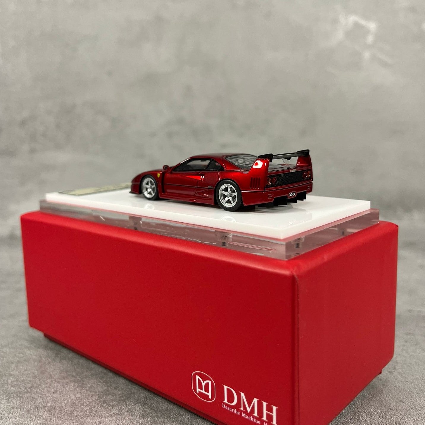 DMH 1:64 Ferrari F40 GTE – Metallic Red (Resin, Limited to 149 pcs)