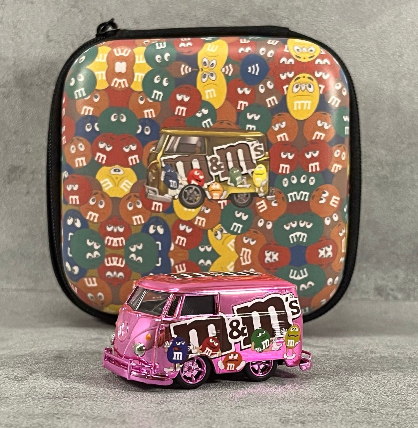 Demon King Auto 1:64 VW T1 MM Pink