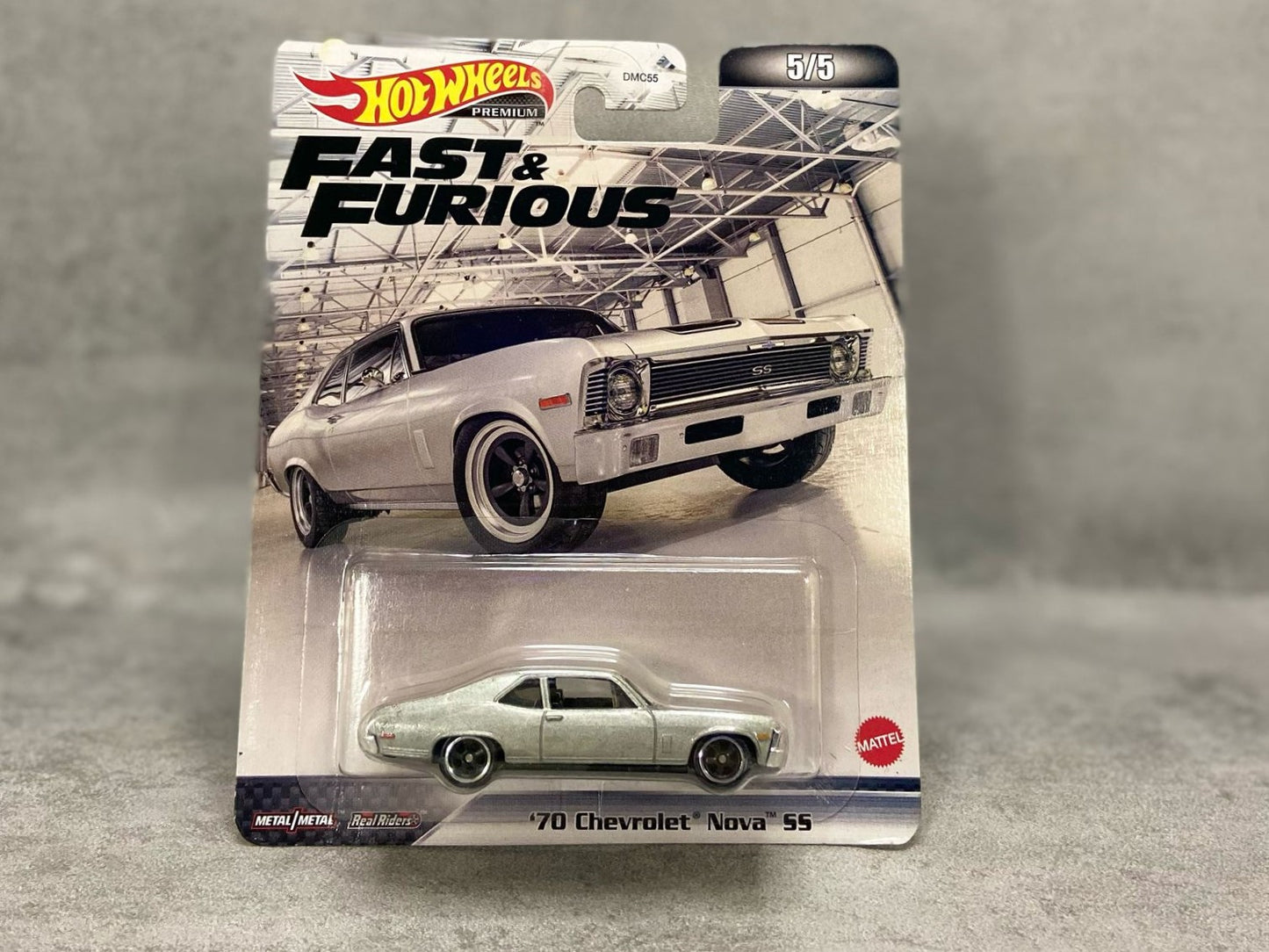Hot Wheels Fast and Furious '70 Chevrolet Nova SS – mașinuță premium 1:64 cu design clasic de muscle car și detalii autentice din Fast and Furious