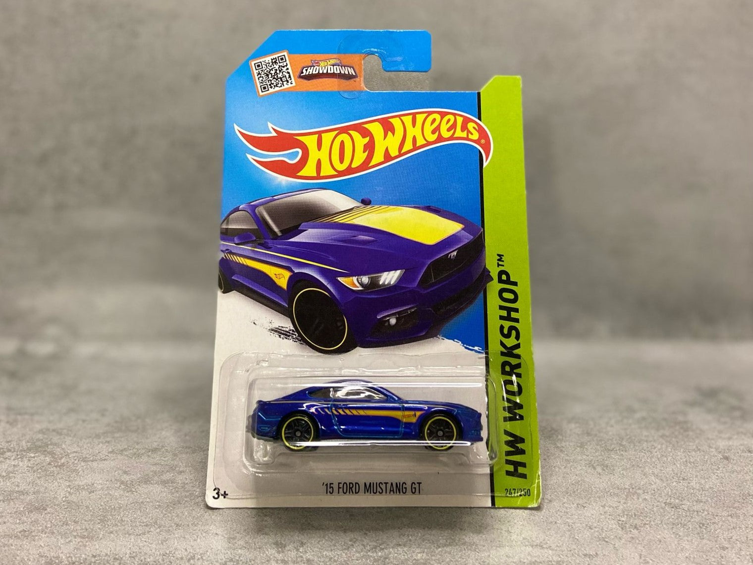 Hot Wheels '15 Ford Mustang GT – mașinuță 1:64 cu design american modern și spirit muscle car autentic

