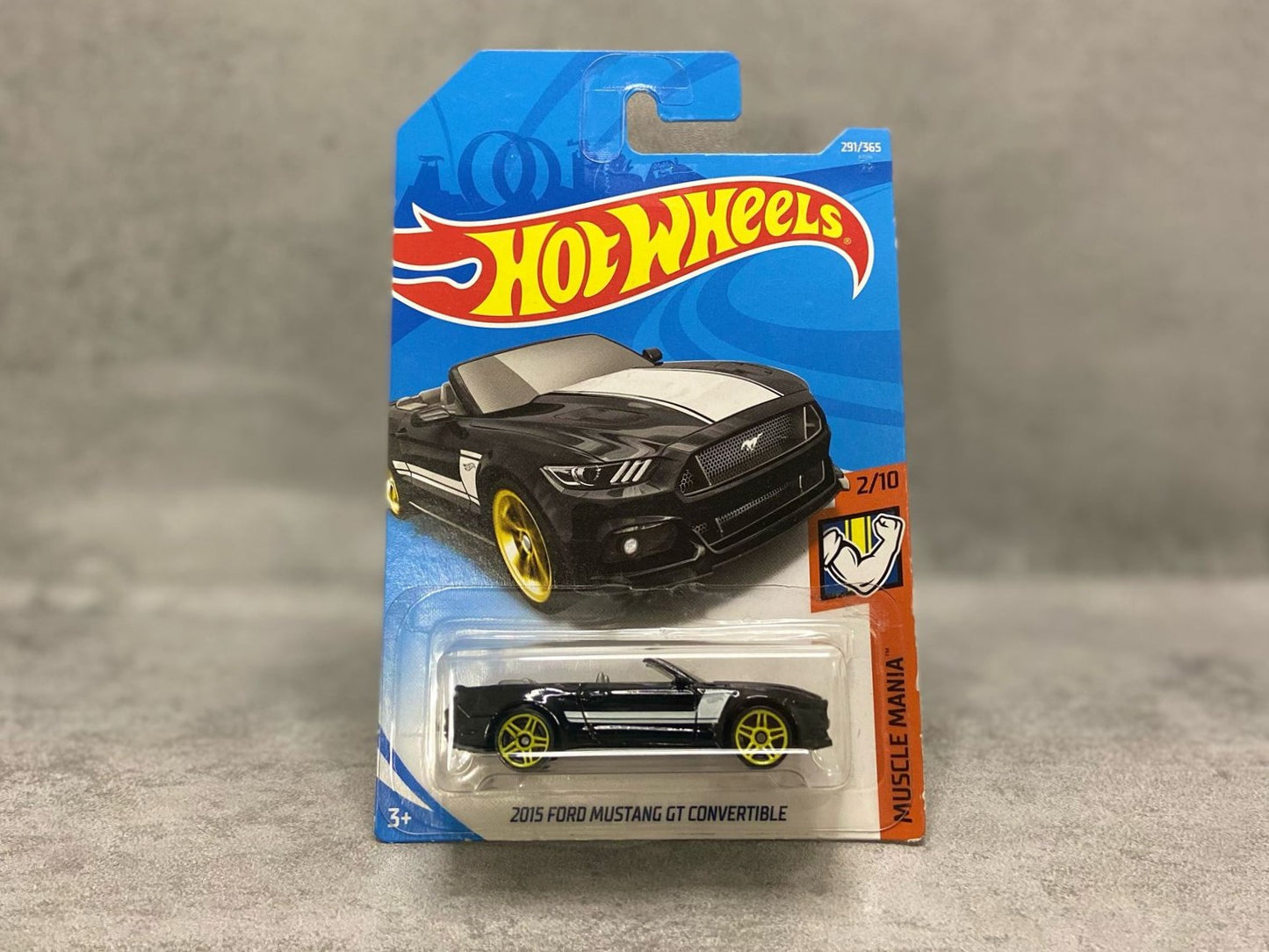 Hot Wheels Renault Sport R.S. 01 – mașinuță 1:64 inspirată din cursele GT, cu stil de pistă modern

