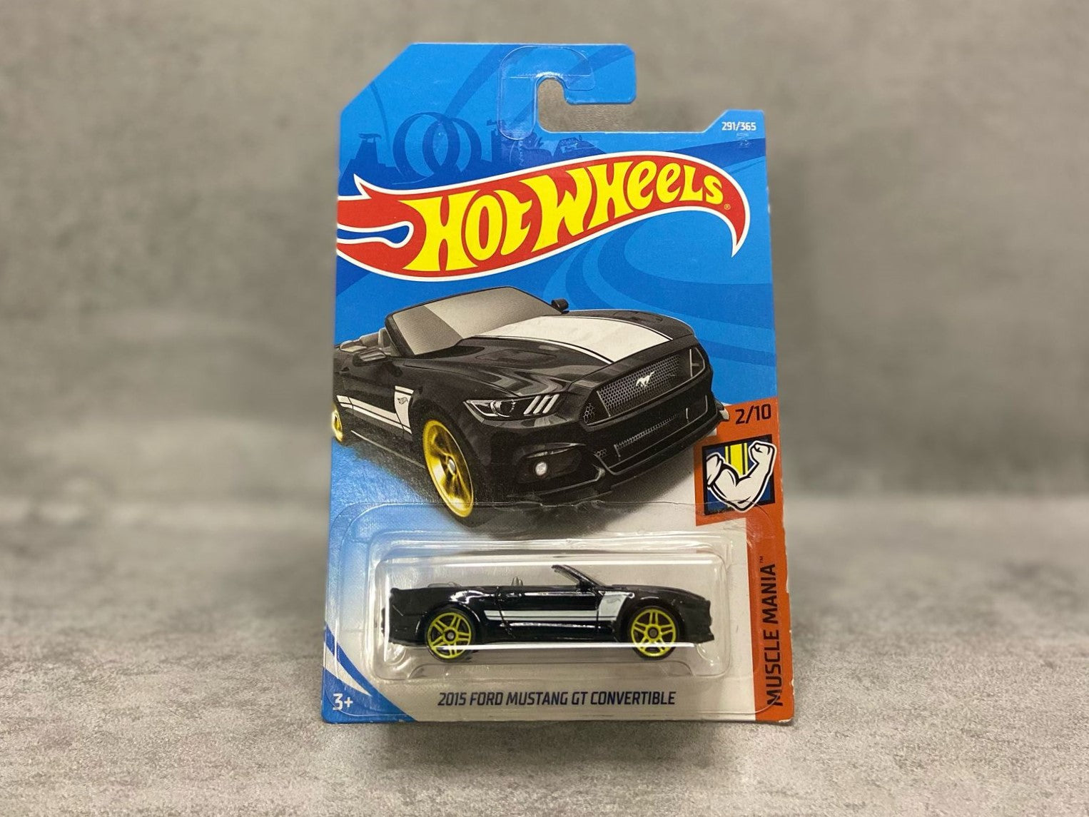 Hot Wheels Renault Sport R.S. 01 – mașinuță 1:64 inspirată din cursele GT, cu stil de pistă modern

