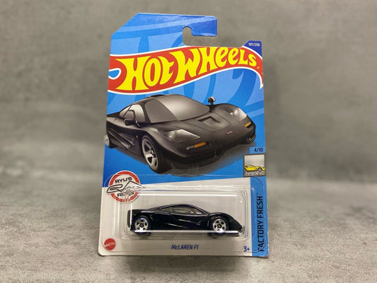 Hot Wheels McLaren F1 – mașinuță 1:64 supercar clasic cu design emblematic din anii ’90

